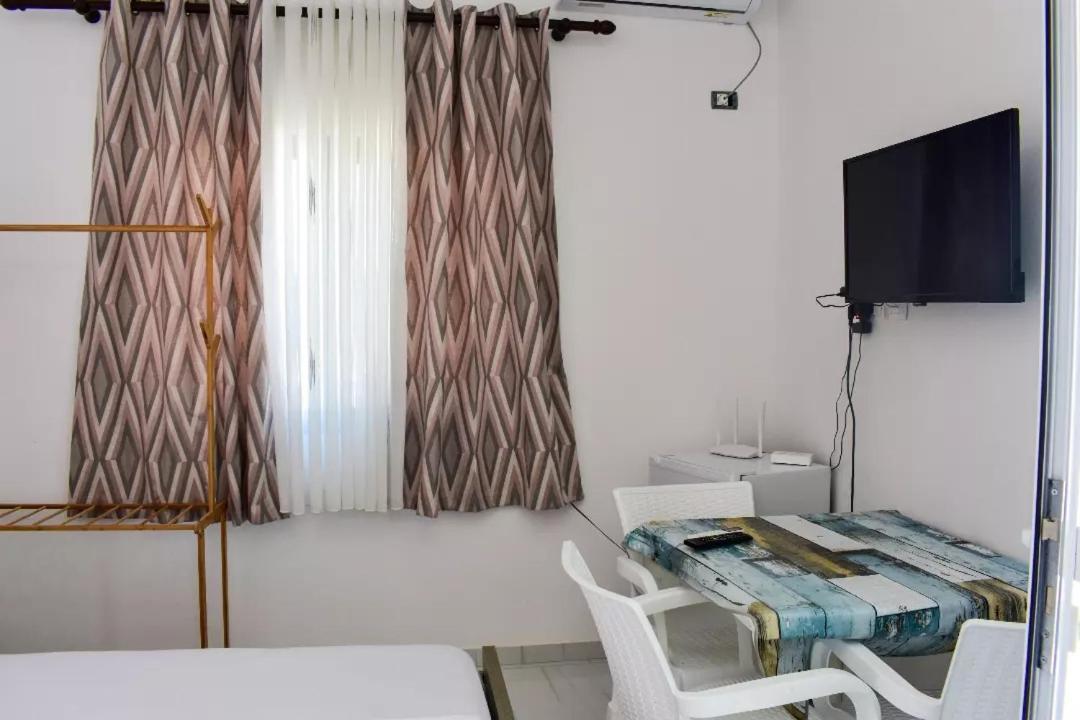 Troi Beach House Vlorë Eksteriør billede