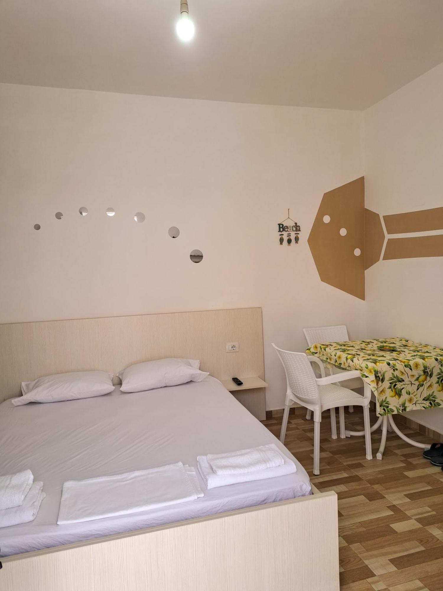 Troi Beach House Vlorë Værelse billede