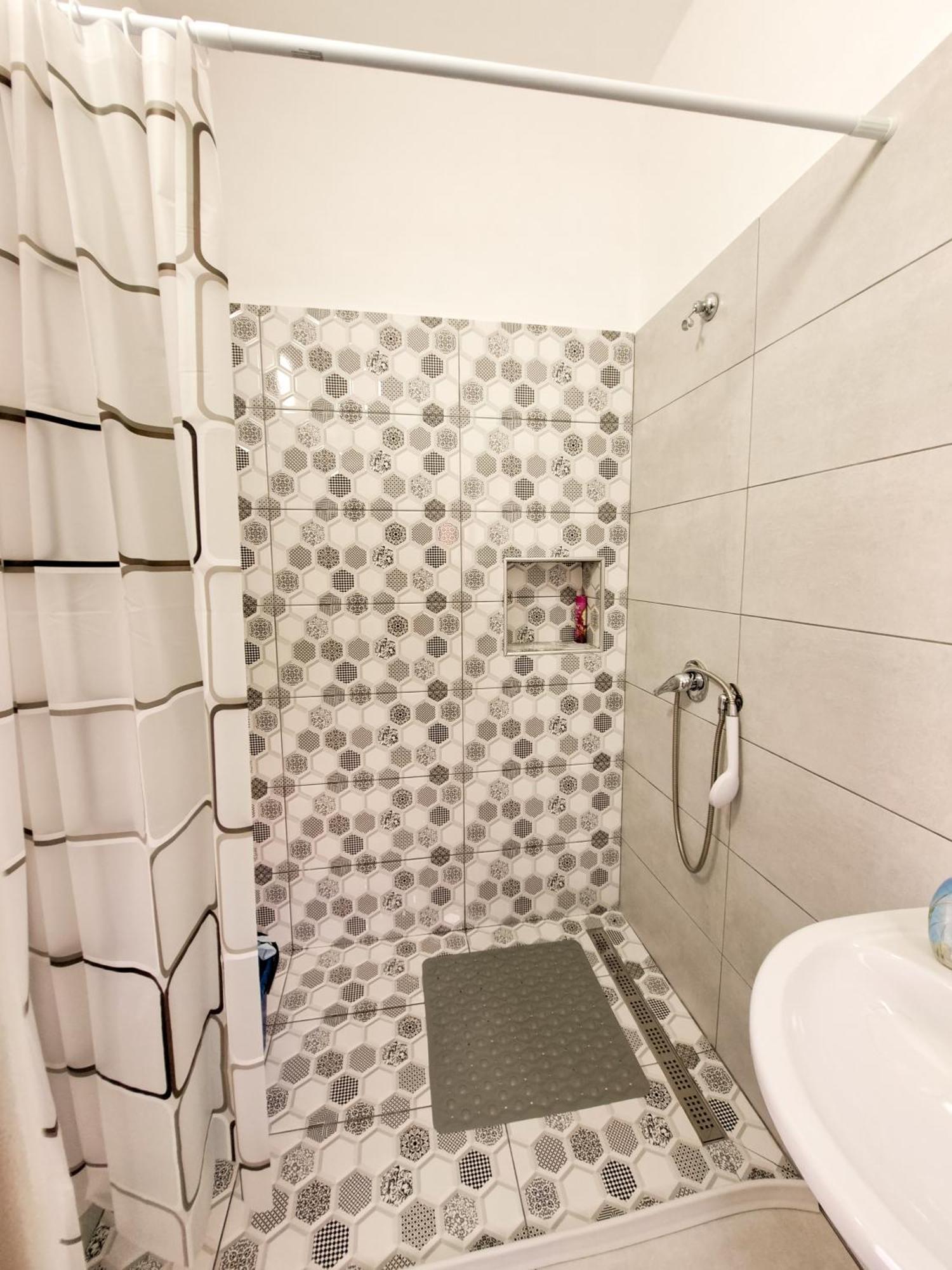Troi Beach House Vlorë Værelse billede
