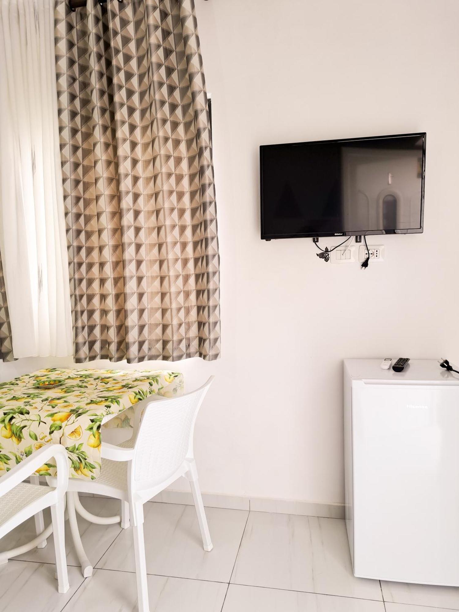 Troi Beach House Vlorë Værelse billede